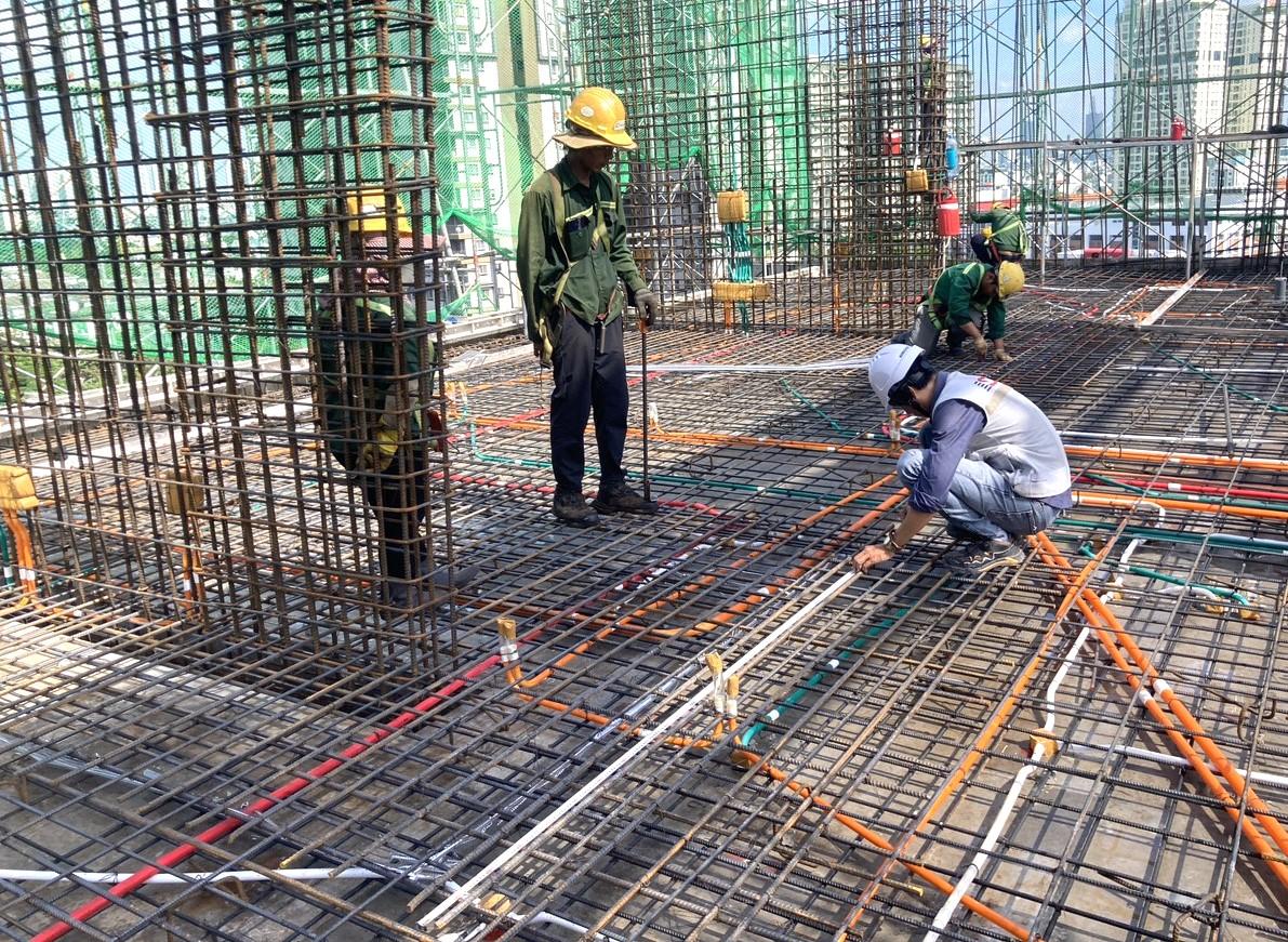 8. Công tác nghiệm thu thép sàn.