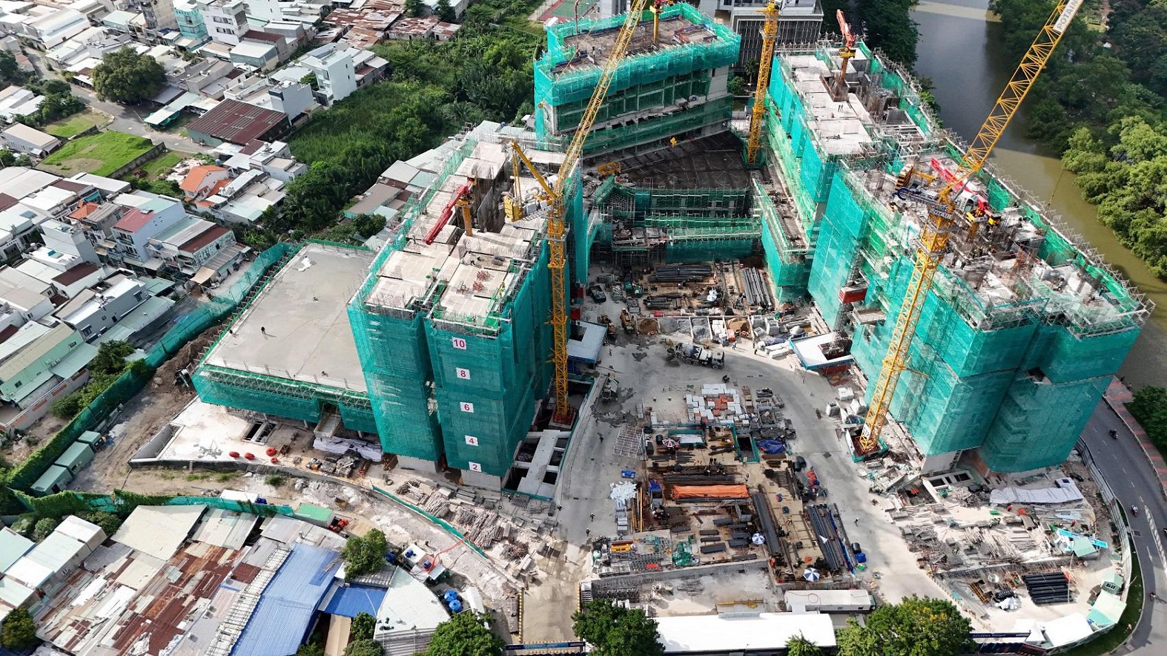 2. Toàn cảnh dự án nhìn từ cầu Phú Mỹ.