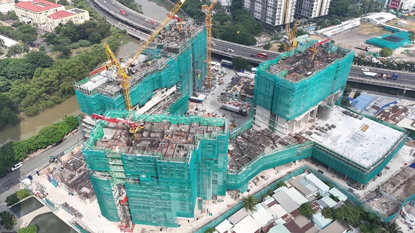 1. Toàn cảnh dự án nhìn từ đường Huỳnh Tấn Phát.
